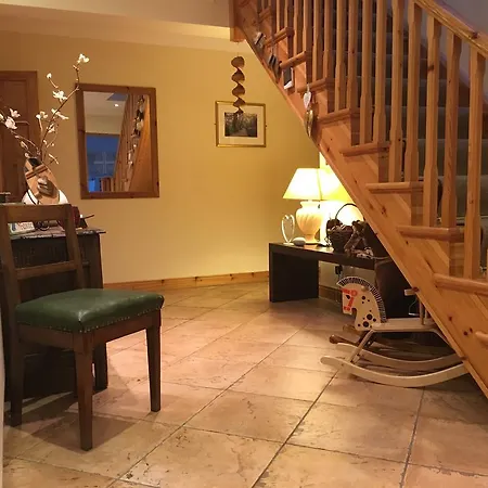 بيت ضيافة Riversdale House Accommodation لاراغ