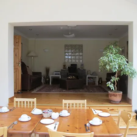 بيت ضيافة Riversdale House Accommodation 4*