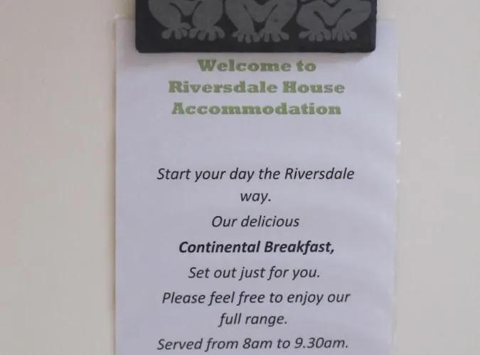 Riversdale House Accommodation 4* ララー